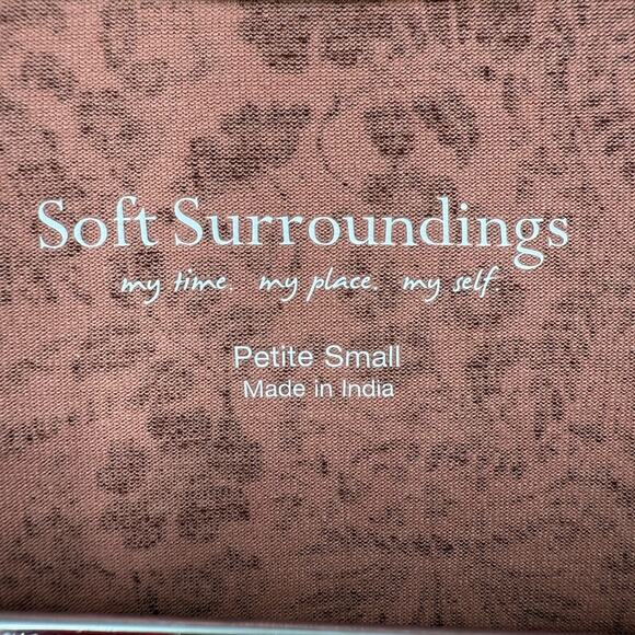 Soft Surroundings Mauve Floral Bell Sleeve Velvet Trim Pullover Top Size Small P - Picture 3 of 7